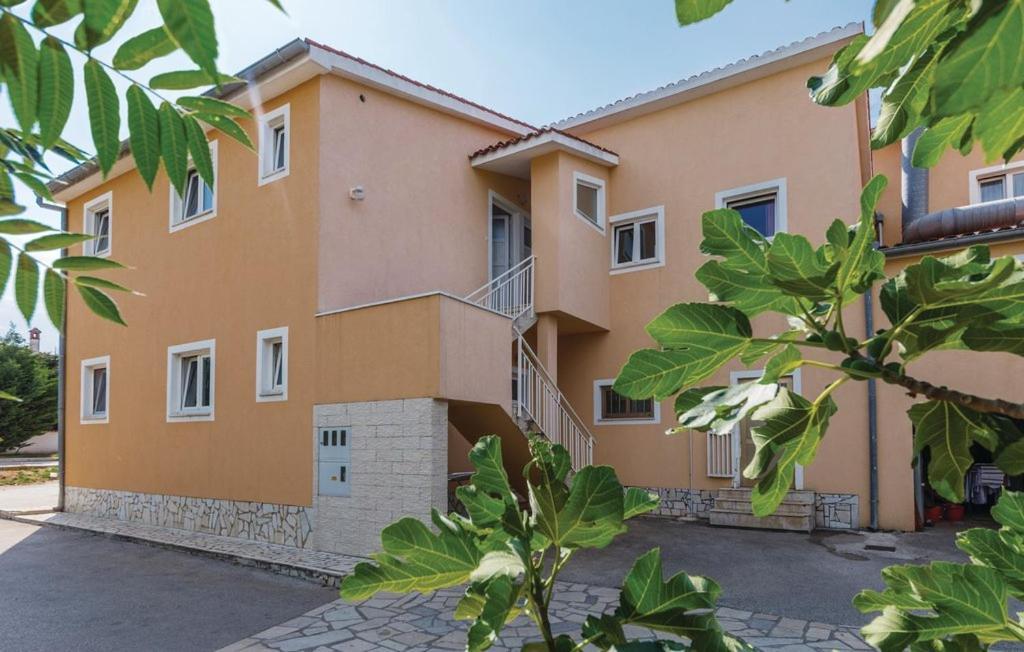 Apartmani Valdebek Pula Ngoại thất bức ảnh