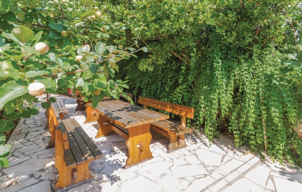 Apartmani Valdebek Pula Ngoại thất bức ảnh
